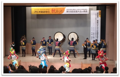 ねぶた囃子にミスター跳人も来てました！