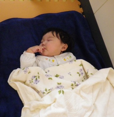 今日のねんねちゃんは、一人だけ ~-~