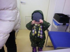 吹雪の中、完全防備で来てくれたのはだぁれ？