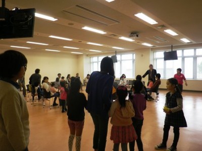 10:30からの「ただじゅんのあそびっこ」にに参加者のみなさんが集まってきました!