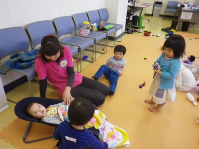 チビちゃんは5ヶ月。かまうと笑ってくれます♪