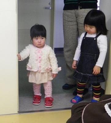 トイレから戻ったKちゃんが促します