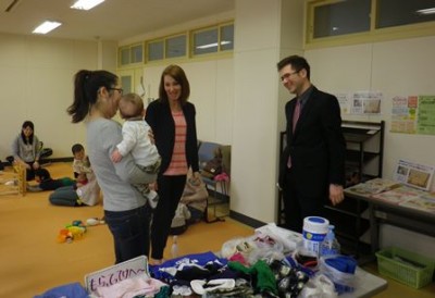 保健大のホーン先生も、赤ちゃんのパパさんです