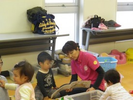 Kくんと絵本タイム♪