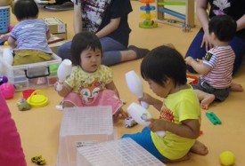 太鼓練習中の二人