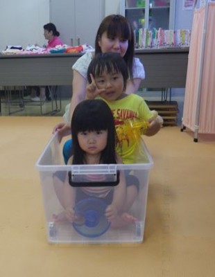 衣装ケース・カーでドライブ