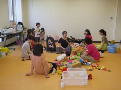 午後、空いてきてみんなアクビが出てくるころ