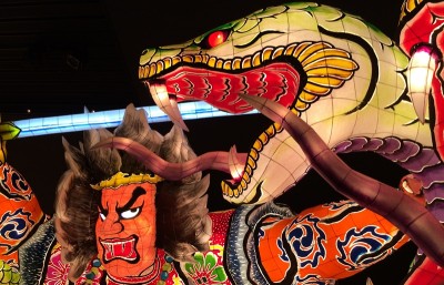諏訪慎さんのねぶた、おろちメインで写してみた