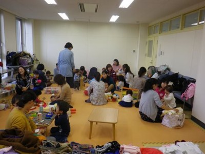 ミニイベントが終わって、そろそろお昼にしましょうか…