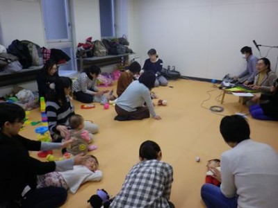 チビちゃんのお腹にトントントン